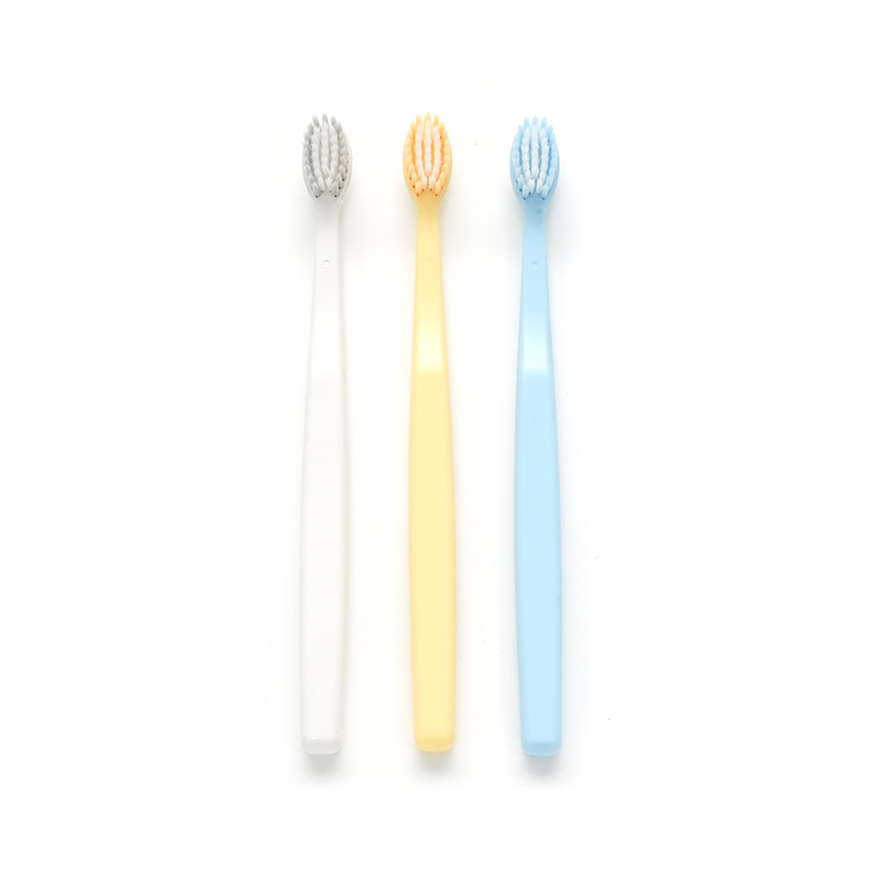 PP ハンドル極細ソフト PBT 毛大人のディープクリーニングユーロ基準を満たす歯ブラシ